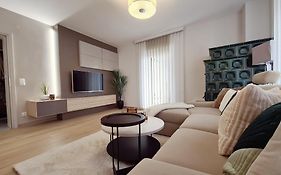 Royal Retreat - Sarac Apartment